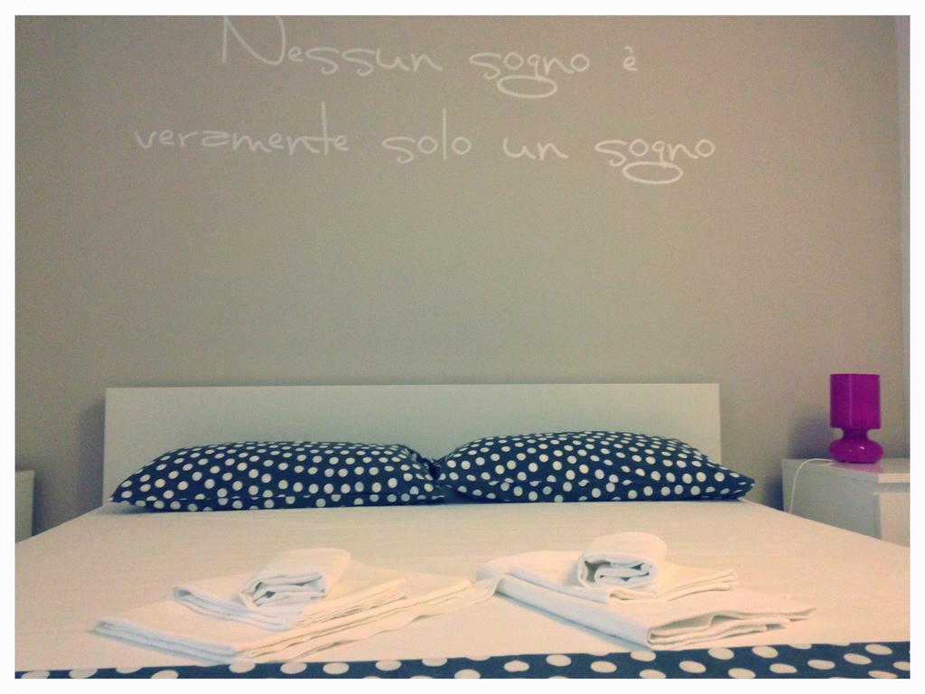 Bed And Breakfast Charming House Barletta Exterior foto
